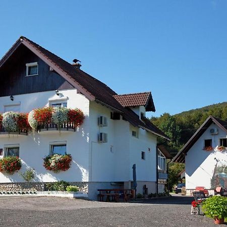 Hotel House Pox Plitvička Jezera Exterior foto