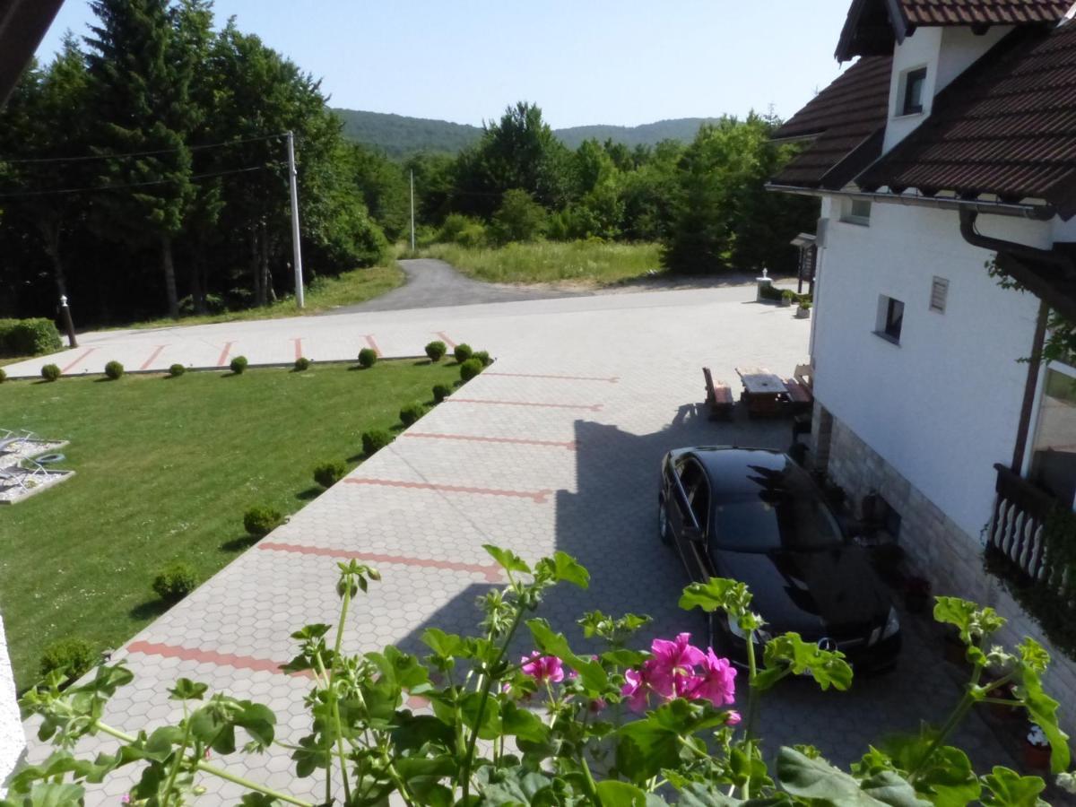 Hotel House Pox Plitvička Jezera Exterior foto